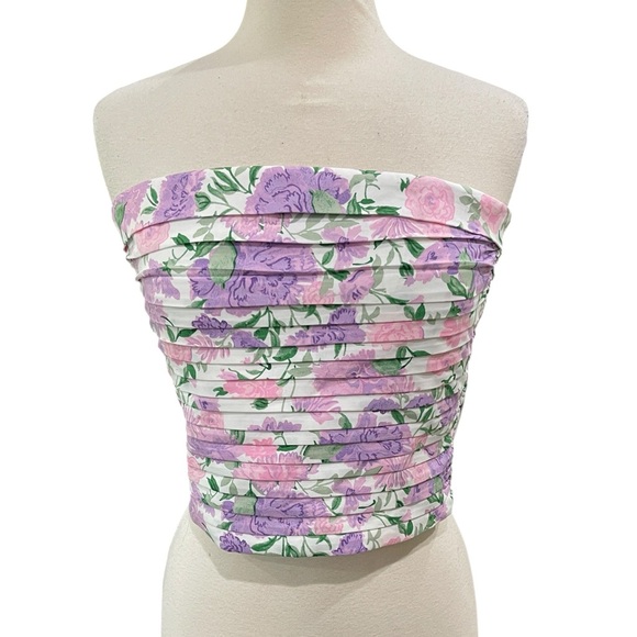 Wayf Tops - NWT WAYF Pleated Strapless Top Lavender Carnations Floral SZ M